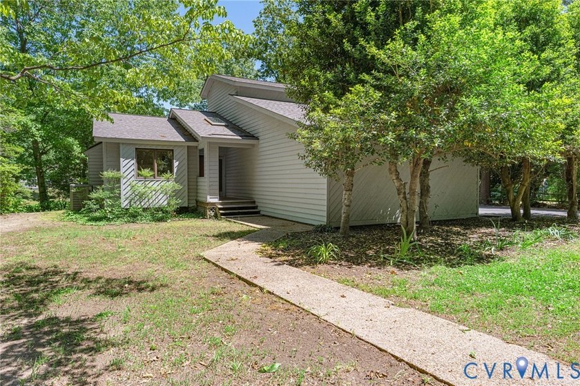 Back on Market -Due to No Fault of the Seller. Priced $33K Below - photo 6