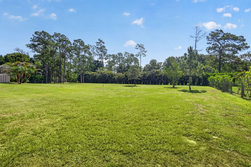 Welcome to your own private tropical retreat in the heart of - photo 47