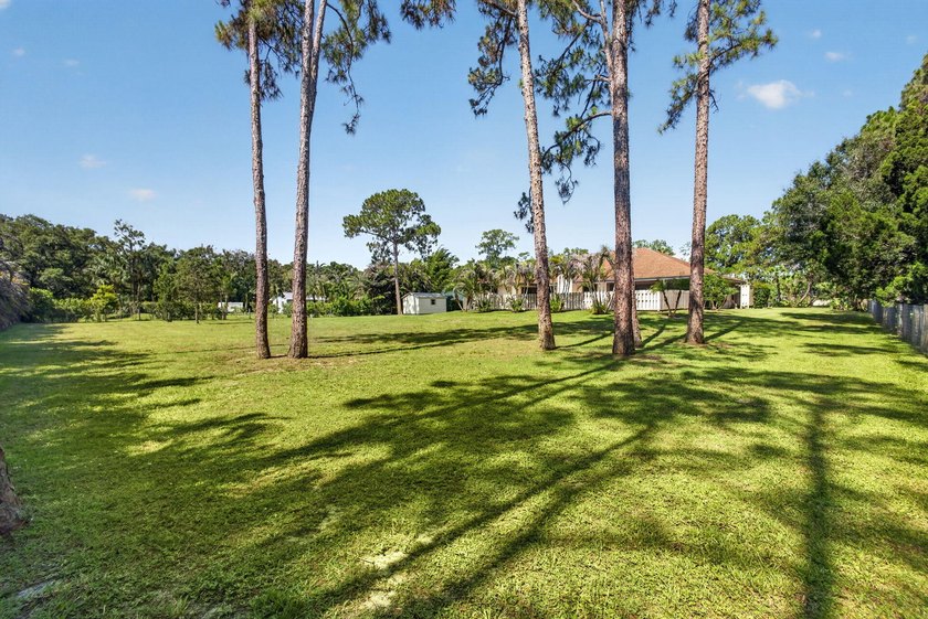 Welcome to your own private tropical retreat in the heart of - photo 48