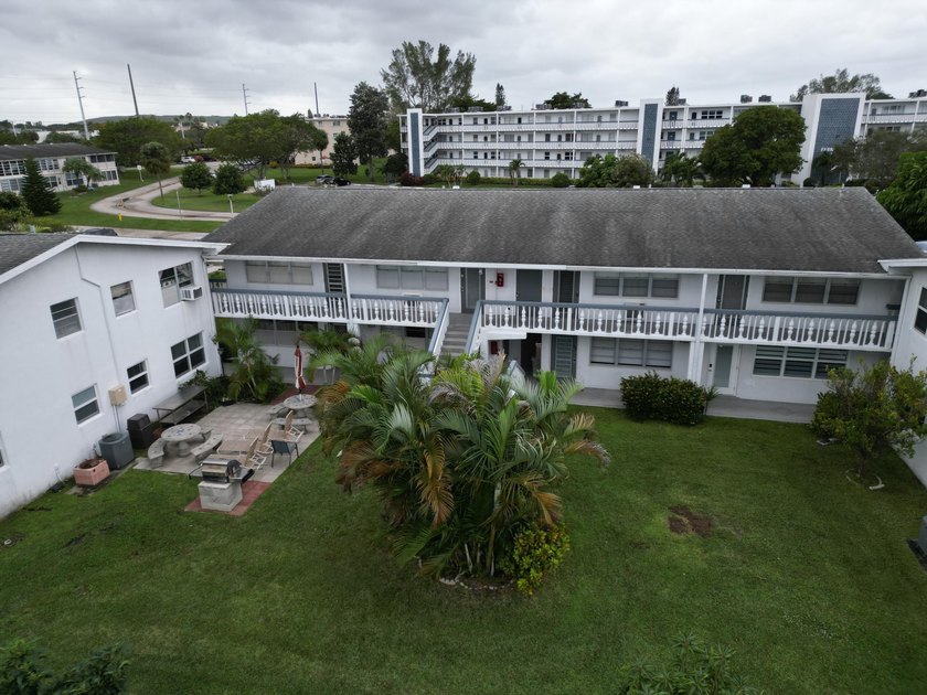 Welcome to this well-maintained 1-bedroom, 1-bath FIRST FLOOR - photo 11