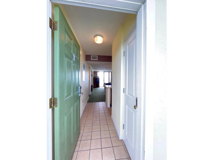 Oceanfront living on sought-after Shore Drive! This fully - photo 4