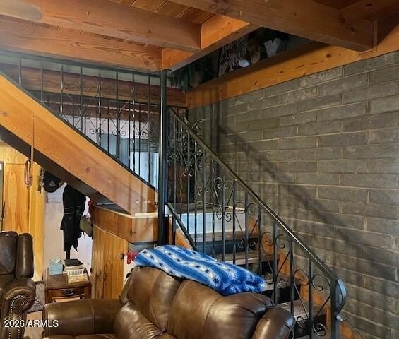 HUGE PRICE REDUCTION! Perched on the hill, this adorable &amp; - photo 42