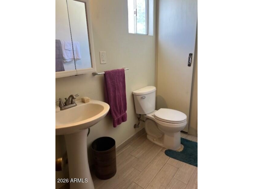 HUGE PRICE REDUCTION! Perched on the hill, this adorable &amp; - photo 46