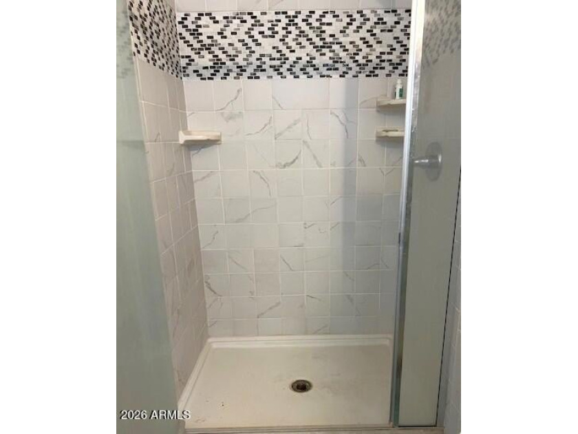 HUGE PRICE REDUCTION! Perched on the hill, this adorable &amp; - photo 48