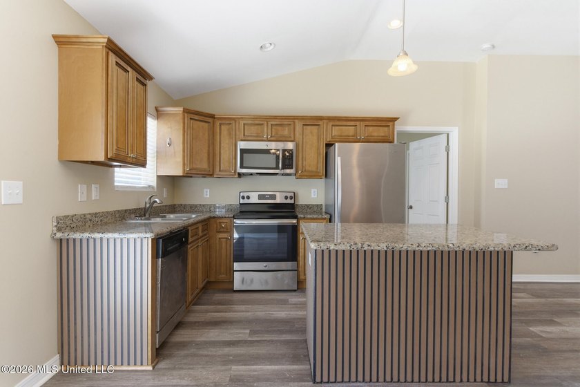 ** Seller willing to contribute toward buyer closing - photo 11