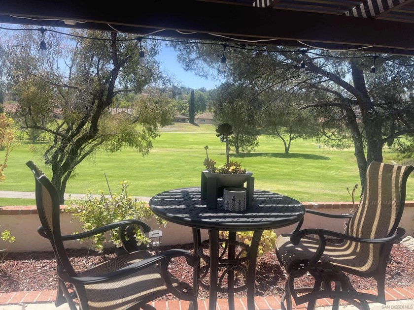 Want Views? Love Golf Views? Beautiful Senior Living, perfect - photo 4