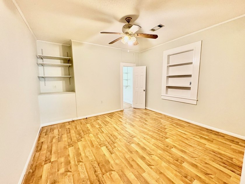 Charming and affordable 3-bedroom, 1-bath brick home! Features - photo 11