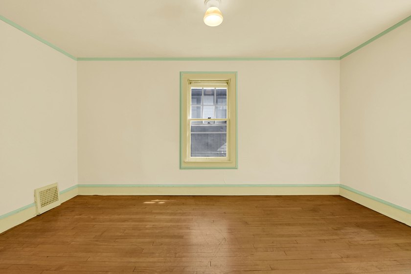 Welcome home to a beautiful 4 bedroom Eastside home. This home - photo 21