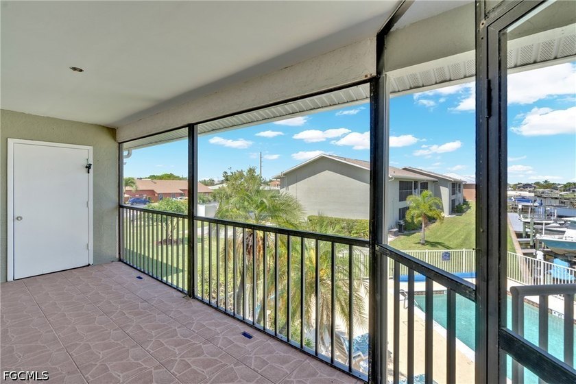 Welcome to Baruna Bay in desirable Southwest Cape Coral. This - photo 34