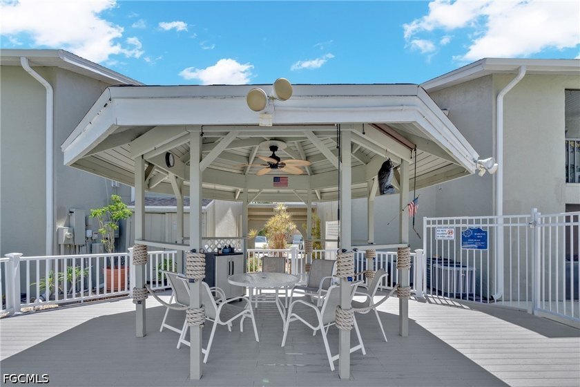 Welcome to Baruna Bay in desirable Southwest Cape Coral. This - photo 45