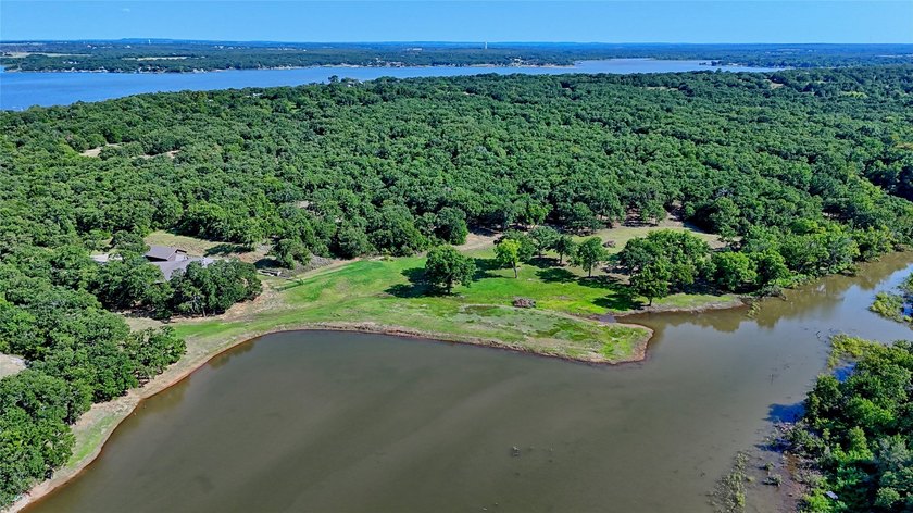 Waterfront acreage located on the west side of Lake Nocona and - photo 12