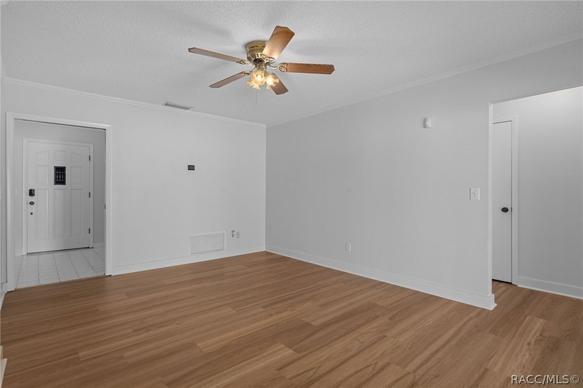 Priced to SELL!!!!! Back on market due to buyer's default. NEW - photo 21