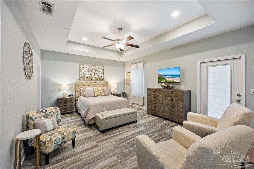 Seller offering closing cost assistance!! Step into this - photo 22