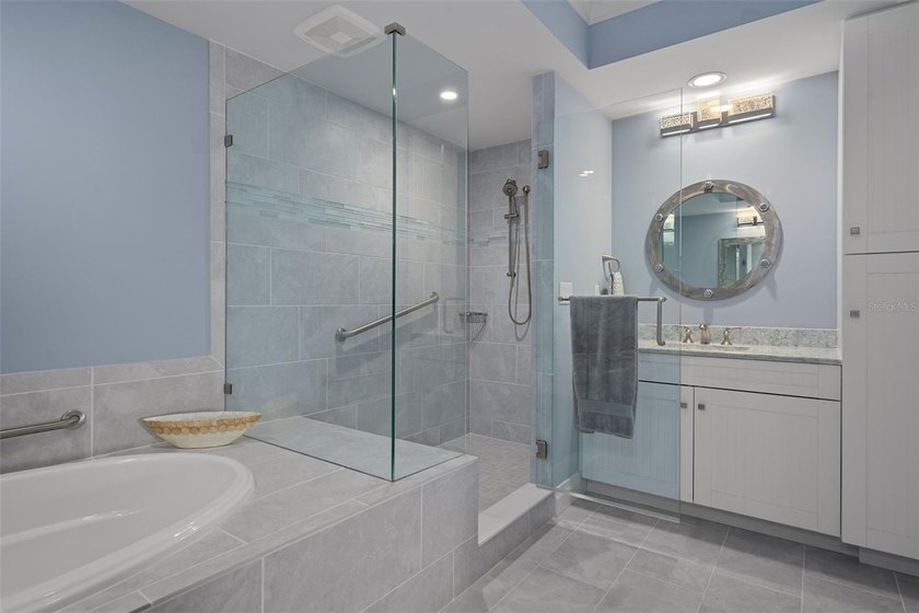 Experience exceptional water and beachfront living at Sunset - photo 20