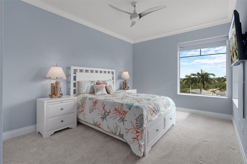 Experience exceptional water and beachfront living at Sunset - photo 26