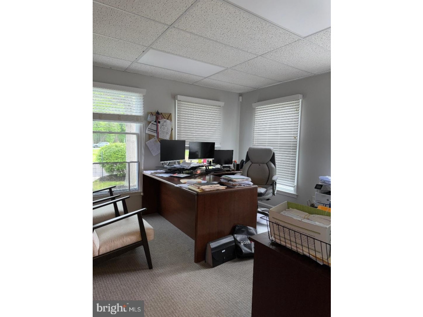 Offer has been accepted; no more showings. A rare opportunity to - photo 26