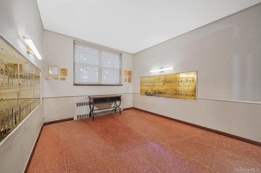 Welcome to this stunning 1-bedroom, 1-bath apartment located in - photo 10