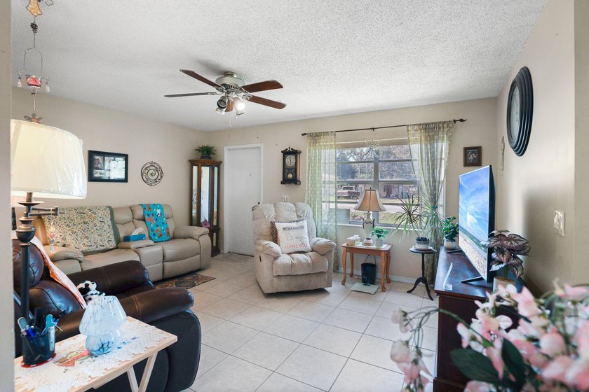 Great deal on a three bedroom pool home on a 1/2 acre. Located - photo 6