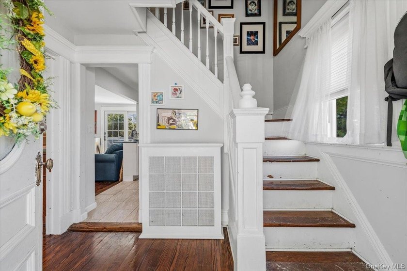 Baldwin Plaza SD, updated colonial with old world charm - photo 3