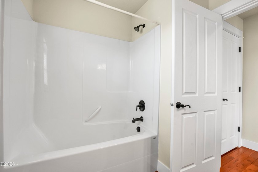 Excellent opportunity to own this gorgeous, custom single-level - photo 30