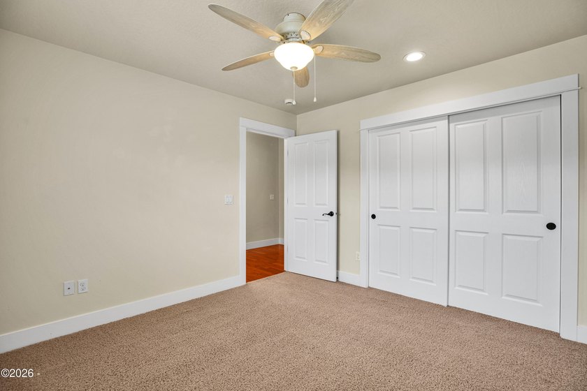Excellent opportunity to own this gorgeous, custom single-level - photo 33