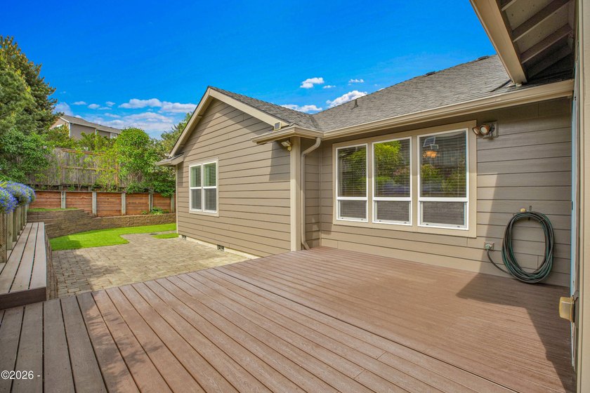 Excellent opportunity to own this gorgeous, custom single-level - photo 39