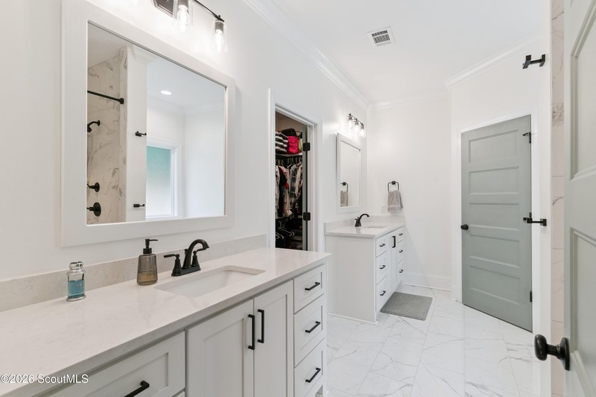Immaculate and exceptionally maintained, this 4-bedroom, 3 - photo 18