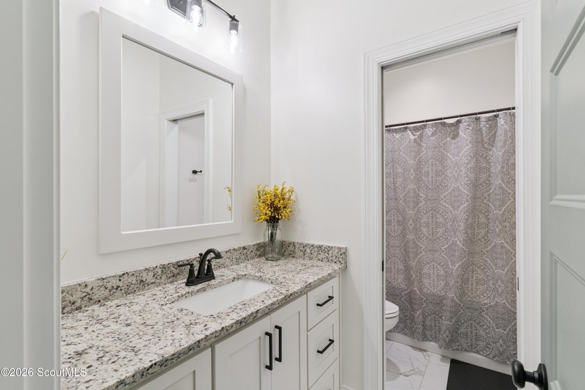 Immaculate and exceptionally maintained, this 4-bedroom, 3 - photo 26