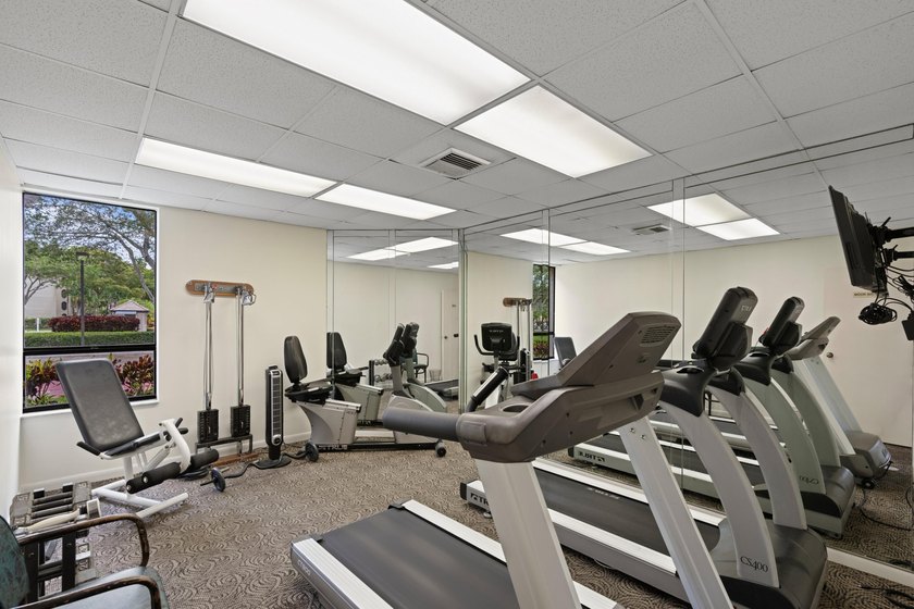ABSOLUTELY GORGEOUS CORNER UNIT CONDO | PRESTIGIOUS 55+ - photo 31