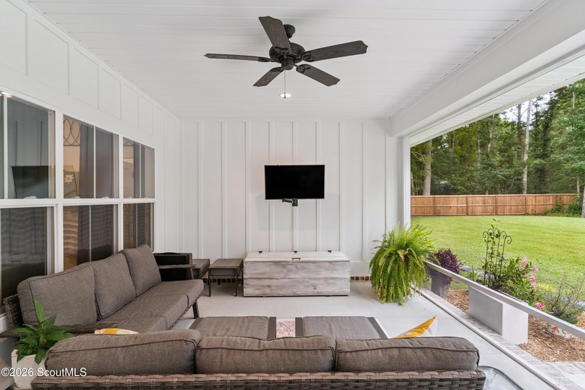 Immaculate and exceptionally maintained, this 4-bedroom, 3 - photo 37