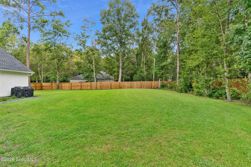 Immaculate and exceptionally maintained, this 4-bedroom, 3 - photo 45