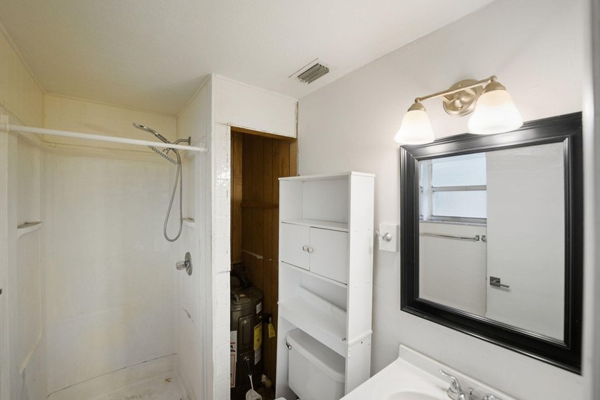 MUST SEE! Charming two-bedroom, two-bath, CBS home in a great - photo 15