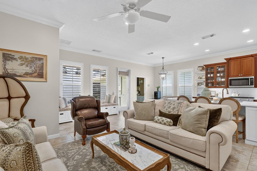 Bedford Park Gem! Rarely available upgraded 5-bed, 3-bath home - photo 23