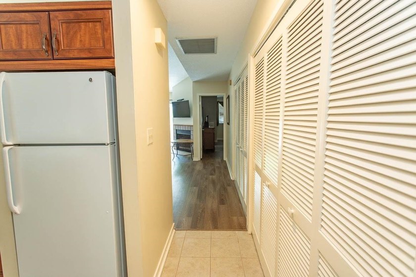 This stunning two-bedroom, two-bath, second floor villa offers - photo 4