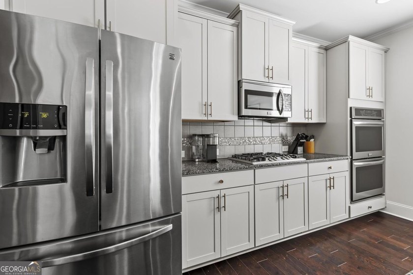 This Freshly Updated Craftsman will surely please your Buyers! - photo 15