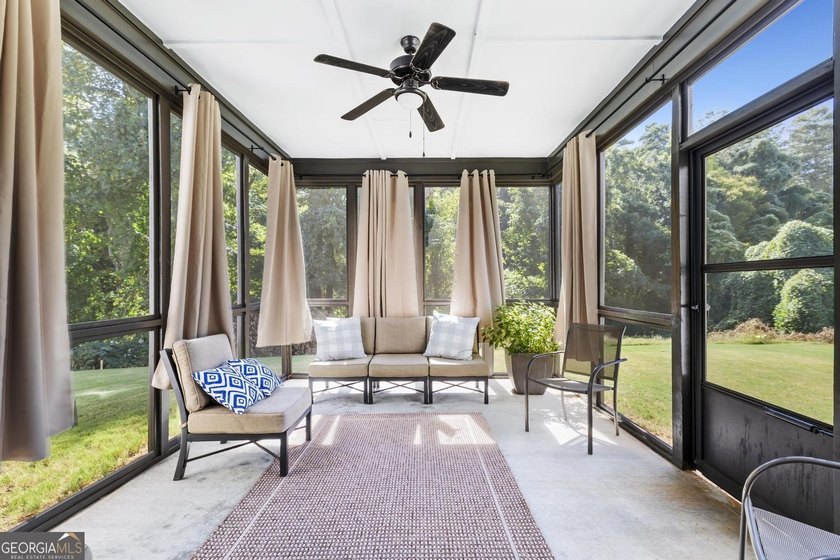 This Freshly Updated Craftsman will surely please your Buyers! - photo 27