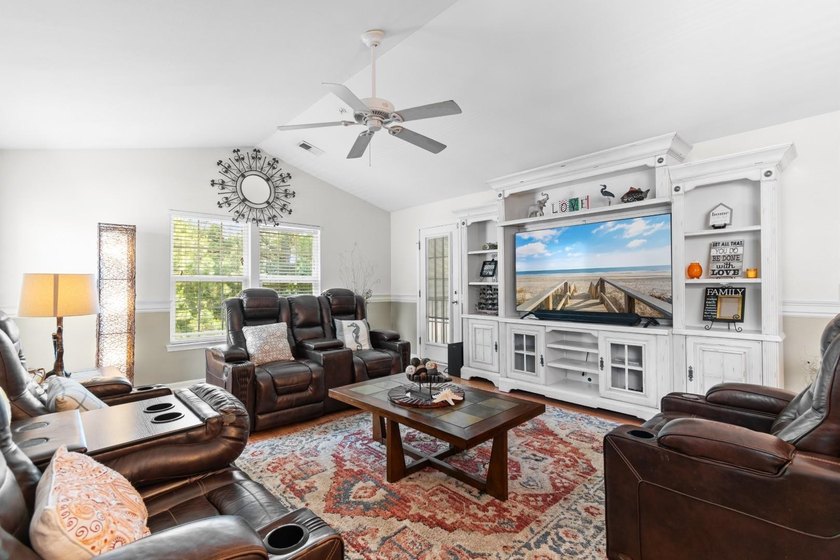 This top-floor 3-bedroom condo has the kind of charm and warmth - photo 9