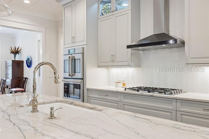 A rare offering within Oldfield, this exceptional custom - photo 27