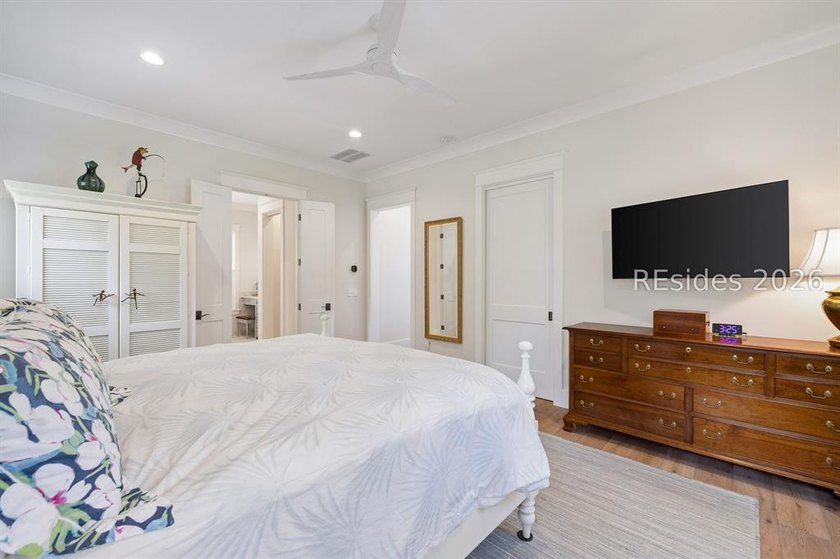 A rare offering within Oldfield, this exceptional custom - photo 42