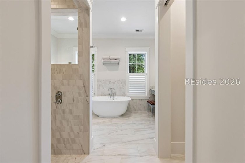 A rare offering within Oldfield, this exceptional custom - photo 44