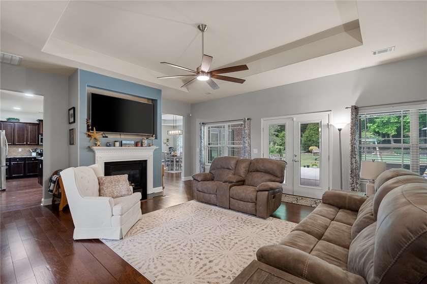 **MOTIVATED SELLERS** ** Brand new carpeting installed on the - photo 12