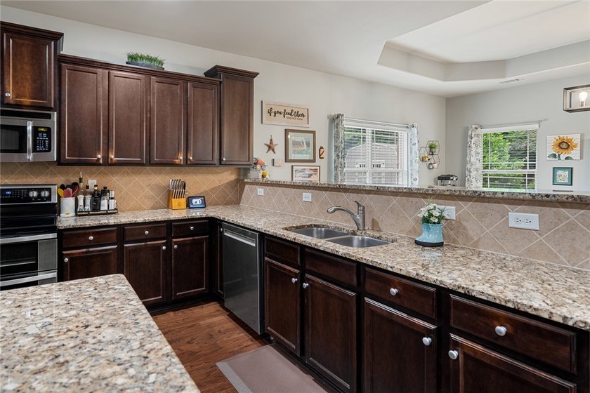 **MOTIVATED SELLERS** ** Brand new carpeting installed on the - photo 15