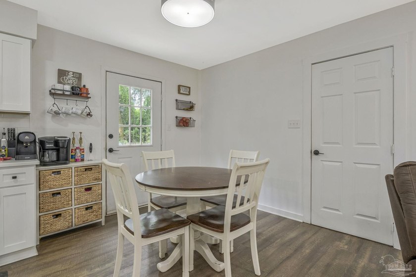 Welcome to this beautifully updated 3-bedroom, 2-bathroom home - photo 22