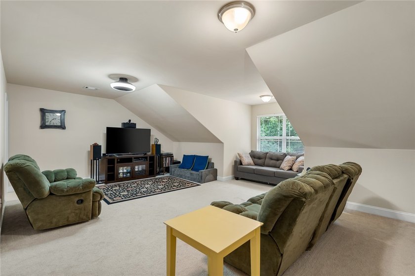 **MOTIVATED SELLERS** ** Brand new carpeting installed on the - photo 26