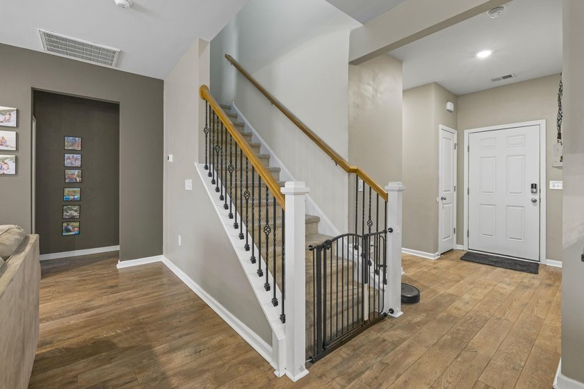Welcome to this beautifully maintained home offering a - photo 5