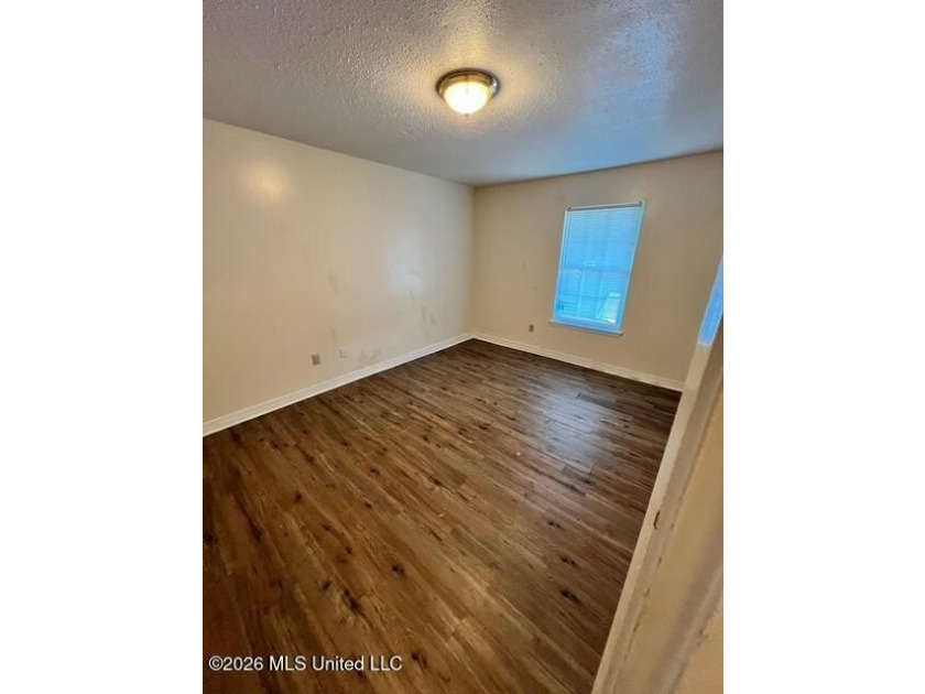 Income producing 4-plex in Pascagoula located off Old Mobile Hwy - photo 12