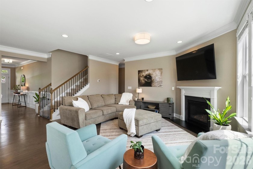 Move-in ready Lake Norman lifestyle home. 5 bed, 4 bath, 2,945 - photo 17