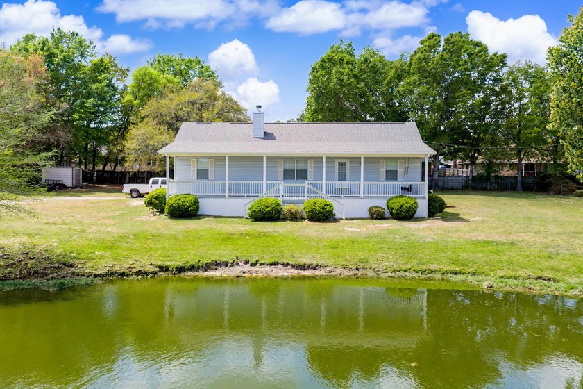 Discover peaceful country living just minutes from Pensacola - photo 4