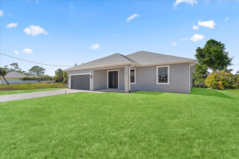 Welcome to this brand new 2026 built home in Port Charlotte - photo 4