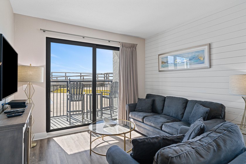 Seller is offering $5,000 towards the buyer's closing costs or - photo 18